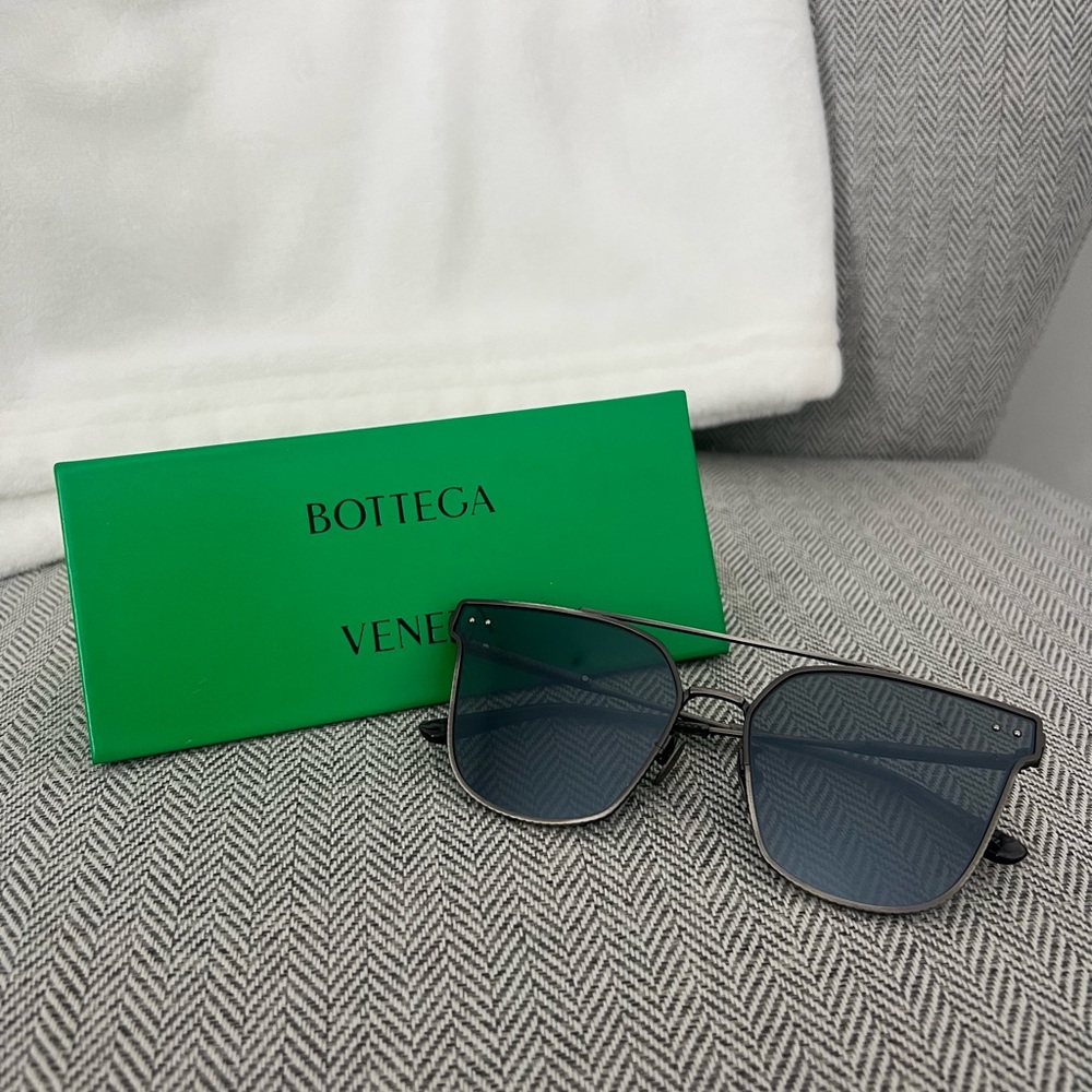 ‼️SOLD‼️ Authentic Bottega Veneta sunglasses